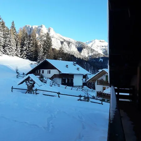 Chalet Relax Pozza di Fassa Esterno foto