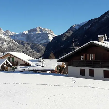 Chalet Relax Pozza di Fassa Esterno foto