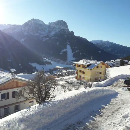 Chalet Relax Pozza di Fassa Esterno foto